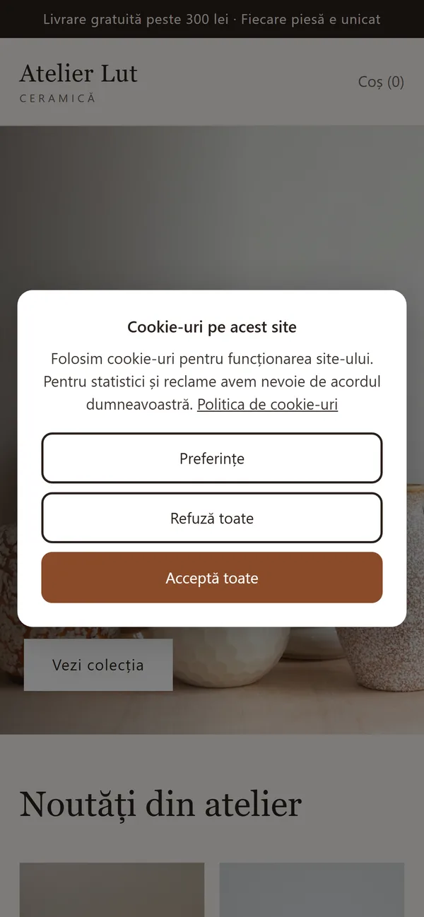 Bannerul pe telefon, cu cele trei opțiuni așezate vertical.